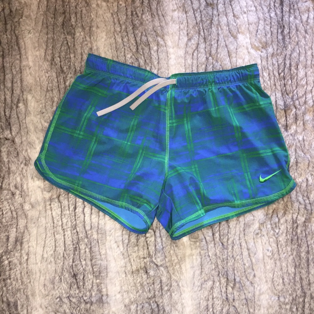 ❤️NWOT Nike blue green plaid running shorts M